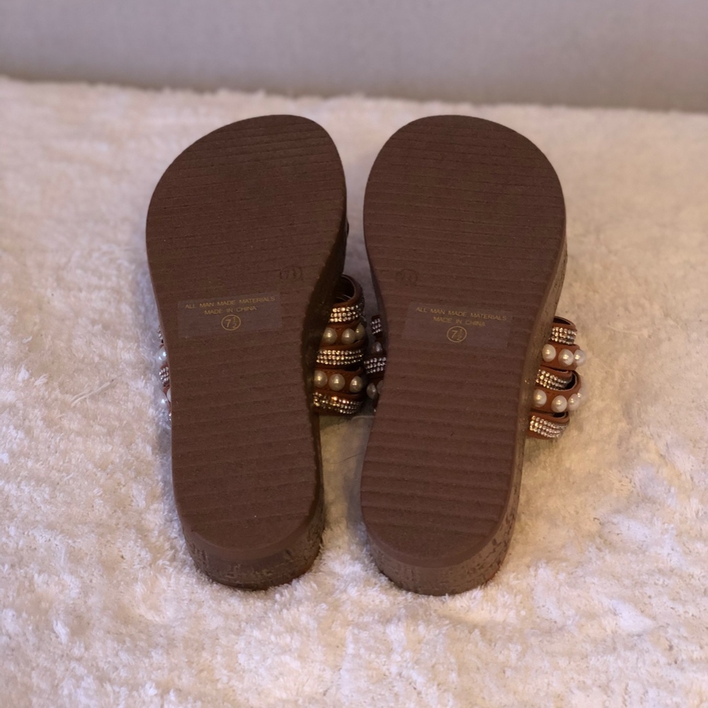 Nature Breeze Tan Pearl Rhinestone Flatform Sandal - Picture 3 of 5